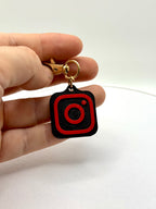 Tap to Share Keychain- Share Instagram, Website, or other profiles! NFC Tap Keychain, Digital Business Card